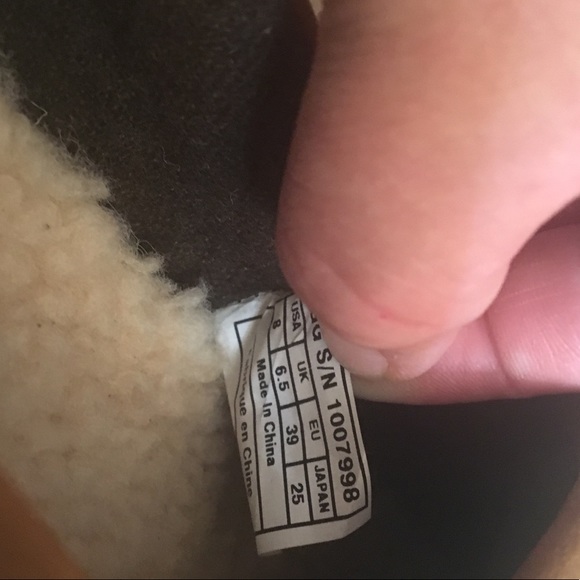 ❌SOLD❌❤️UGG- Fur duck slip on shoes - Picture 4 of 6